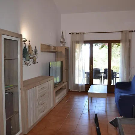 Casa Acogedora Con Jardin Y Piscina En Zona Tranquila Cerca De La Playa En - Es-323-16 * L'Estartit