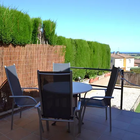 Holiday home Casa Acogedora Con Jardin Y Piscina En Zona Tranquila Cerca De La Playa En - Es-323-16