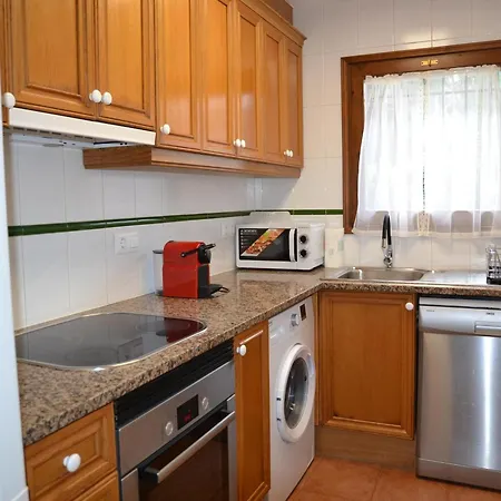 Holiday home Casa Acogedora Con Jardin Y Piscina En Zona Tranquila Cerca De La Playa En - Es-323-16